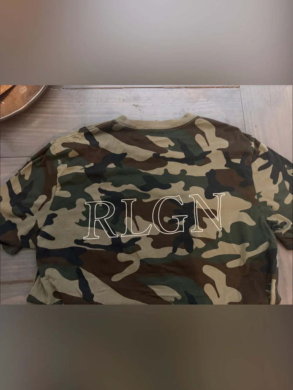Perfect True Religion Mens Camouflage T Shirt Size Large Logo